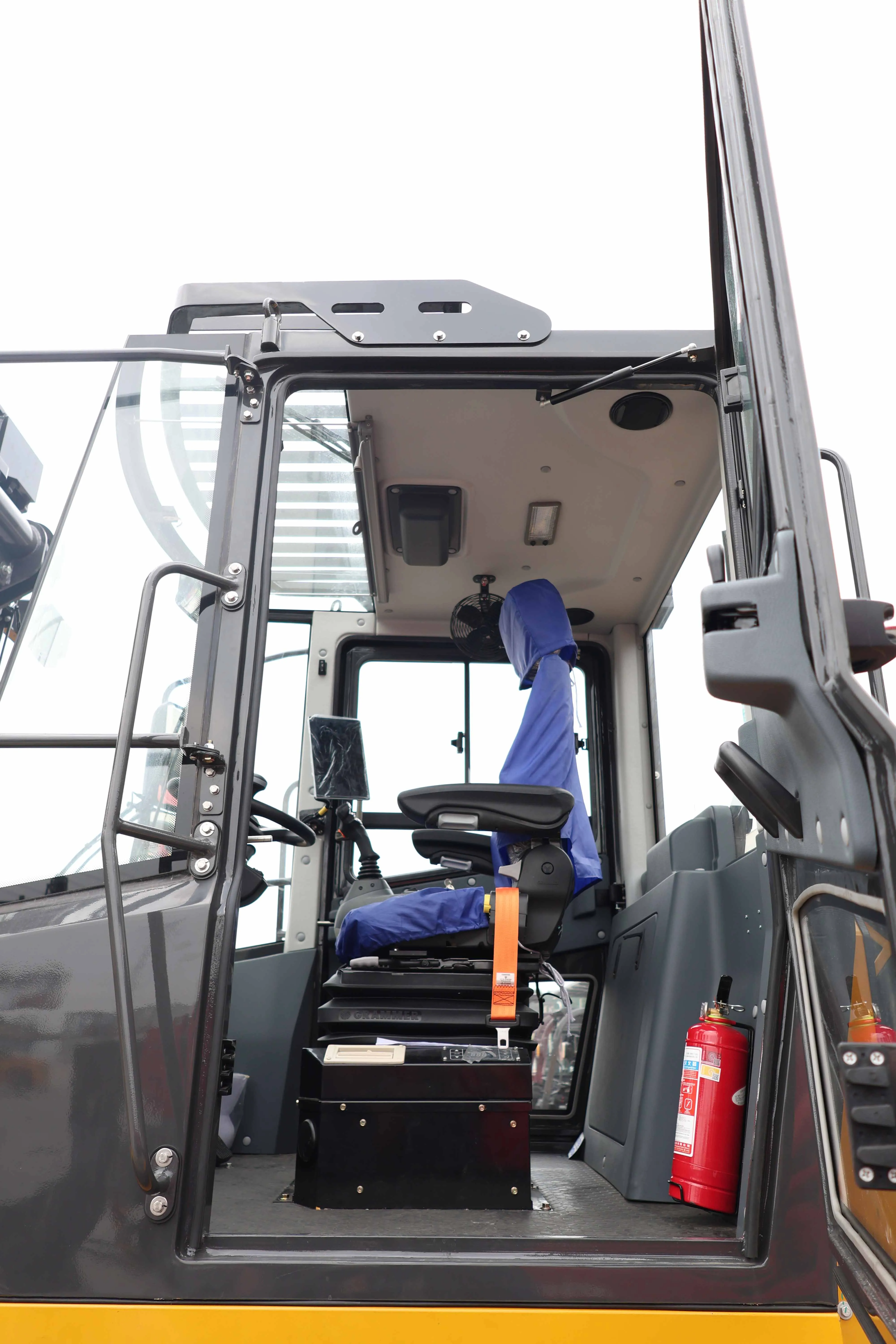 XCMG Official Xcf3512K Forklift Lifting Truck 35 Ton China New Counterbalanced Diesel Forklifts